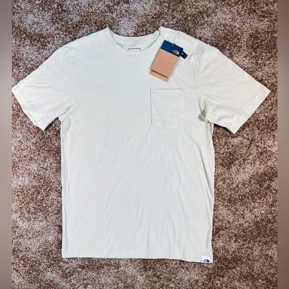 The North Face‎ Pocket Tee Mens Small Gravel/Stone Standard Fit NWT Minimalist